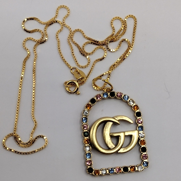 AUTHENTIC GUCCI CHARM bronzy GOLD metal, 32mmX22mm w/.925 Chain - Picture 5 of 8